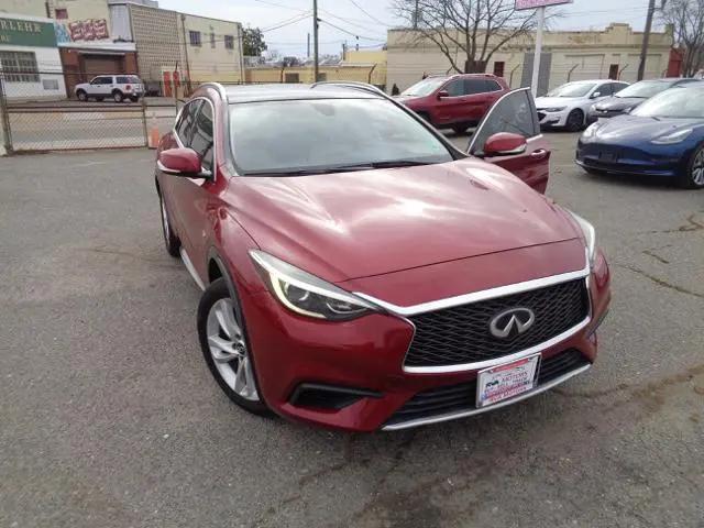 2019 INFINITI QX30 LUXE
