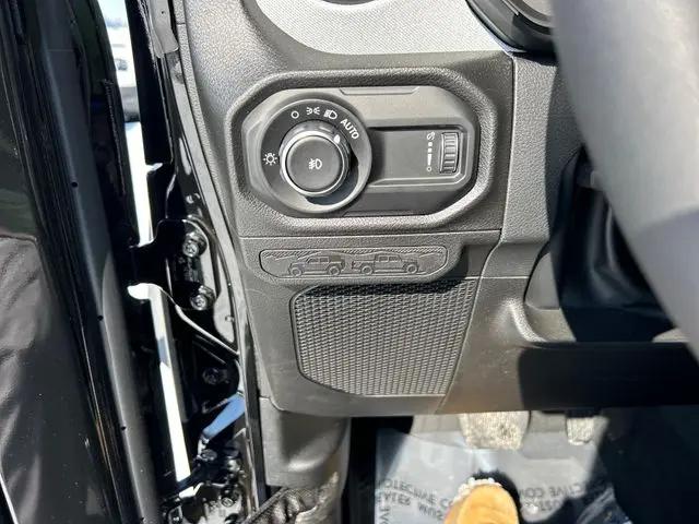 2026 Jeep Wrangler 4-Door Willys 4x4