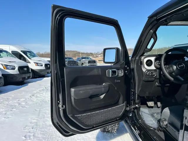 2026 Jeep Wrangler 4-Door Willys 4x4