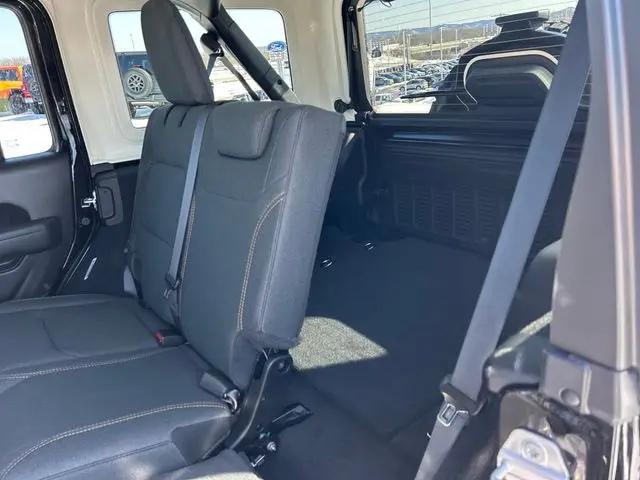 2026 Jeep Wrangler 4-Door Willys 4x4