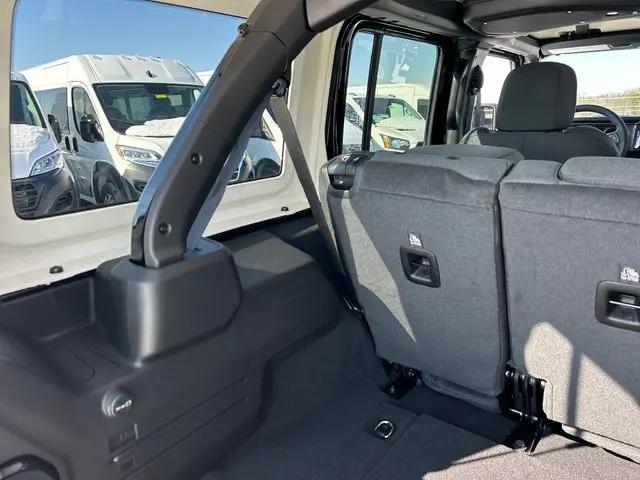 2026 Jeep Wrangler 4-Door Willys 4x4