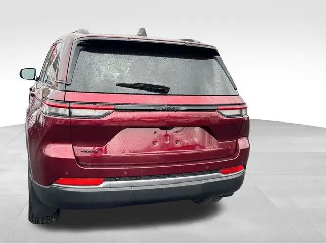 2026 Jeep Grand Cherokee Altitude 4x4