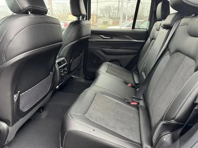 2026 Jeep Grand Cherokee Altitude 4x4