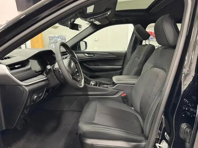 2026 Jeep Grand Cherokee Altitude 4x4