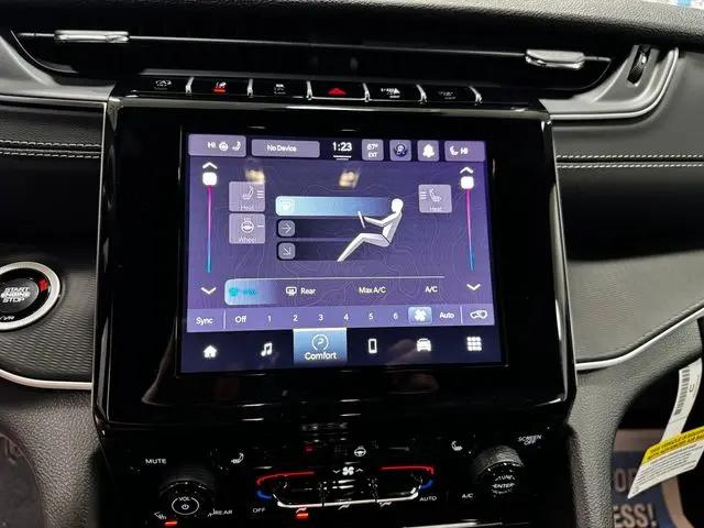 2026 Jeep Grand Cherokee Altitude 4x4