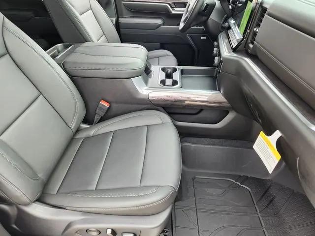 2026 Chevrolet Silverado 3500HD Crew Cab, Long Bed, LTZ Dual Rear Wheel, RWD