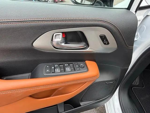 2026 Chrysler Pacifica Pinnacle AWD