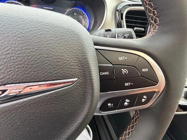 2026 Chrysler Pacifica Pinnacle AWD