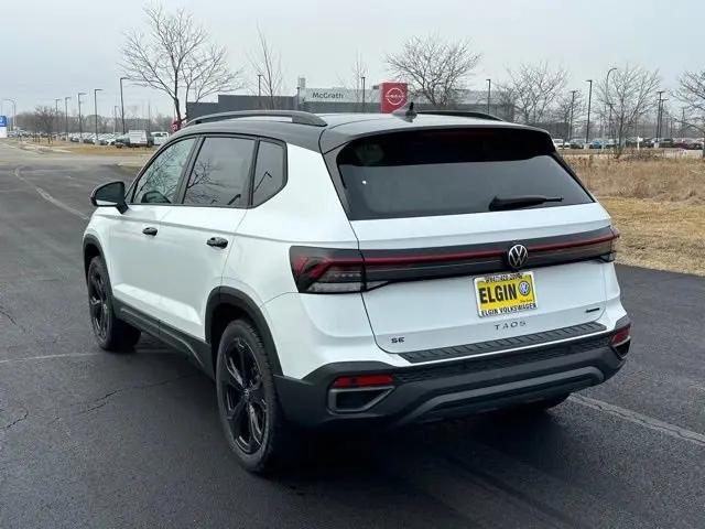 2026 Volkswagen Taos SE Black