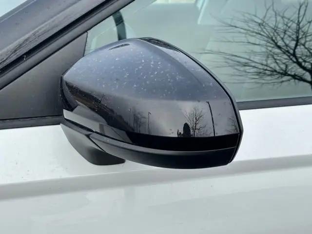 2026 Volkswagen Taos SE Black