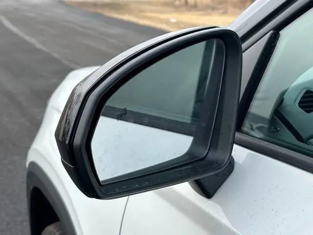 2026 Volkswagen Taos SE Black