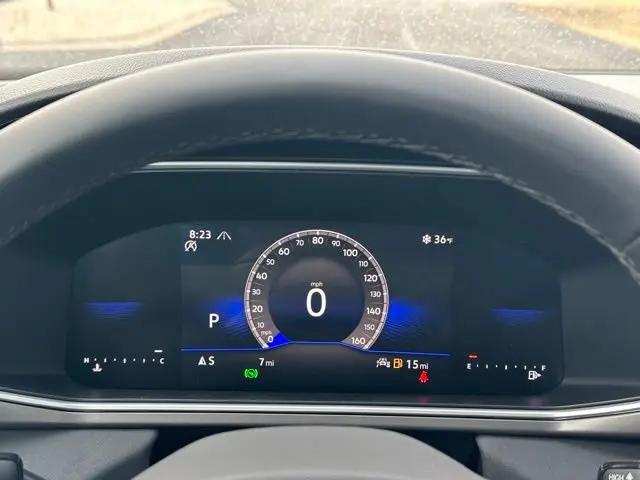 2026 Volkswagen Taos SE Black