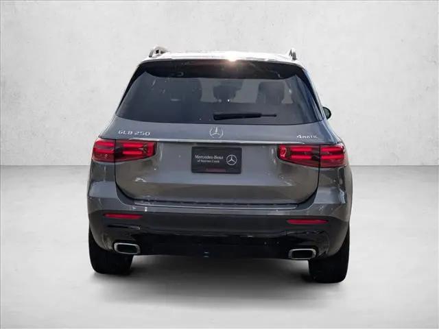 2026 Mercedes-Benz GLB 4MATIC