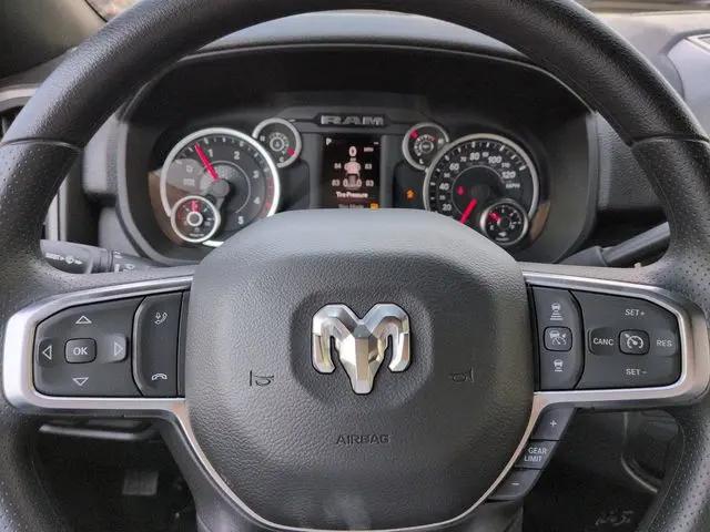 2026 Ram 2500 Black Express Crew Cab 4x4 64 Box