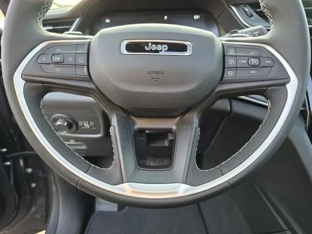 2026 Jeep Grand Cherokee L Altitude 4x4