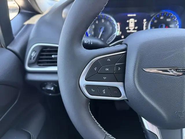 2026 Chrysler Voyager LX