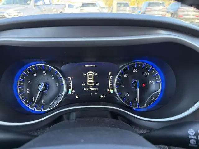 2026 Chrysler Voyager LX