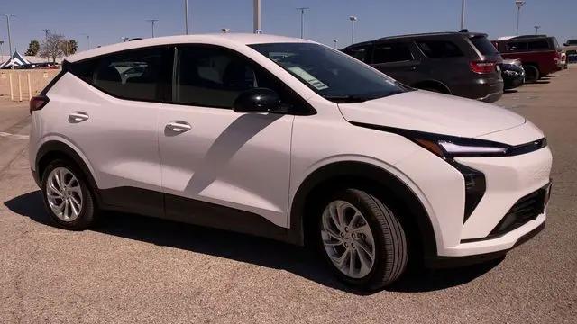 2027 Chevrolet Bolt LT FWD