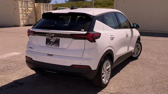 2027 Chevrolet Bolt LT FWD