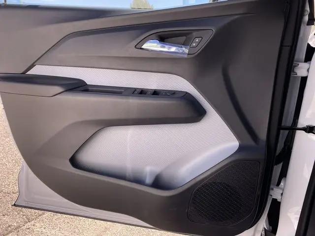 2027 Chevrolet Bolt LT FWD