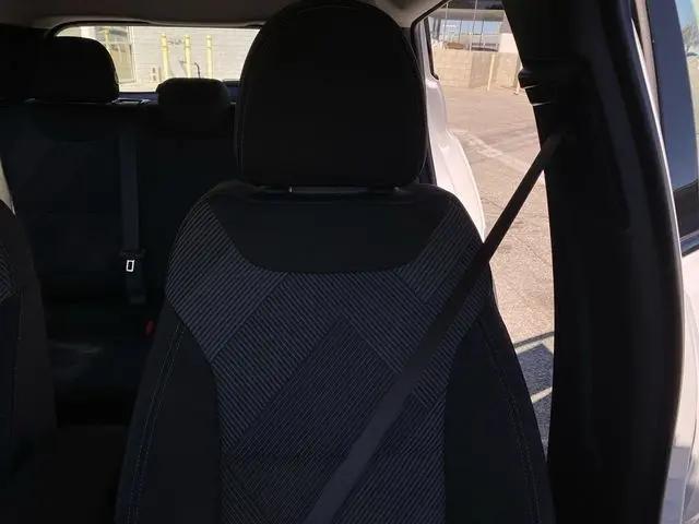 2027 Chevrolet Bolt LT FWD