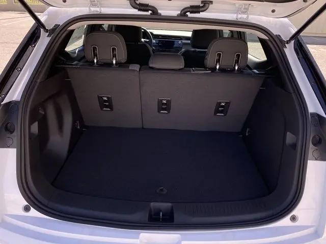 2027 Chevrolet Bolt LT FWD