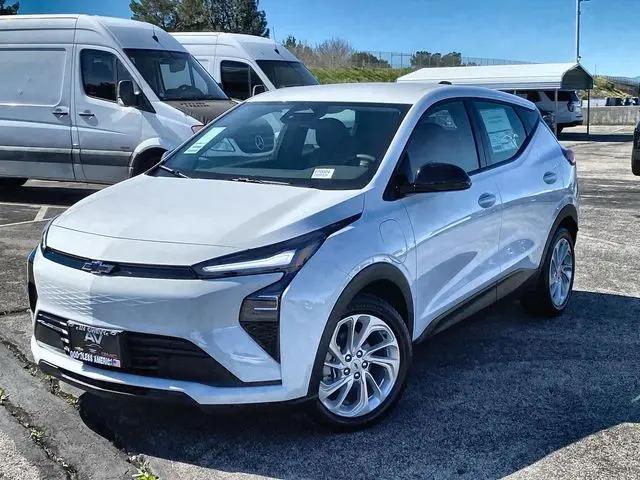 2027 Chevrolet Bolt LT FWD