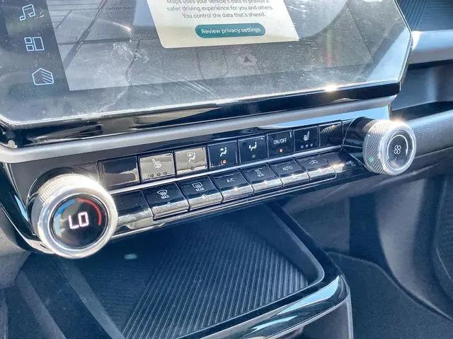 2027 Chevrolet Bolt LT FWD