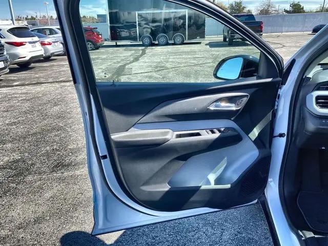 2027 Chevrolet Bolt LT FWD