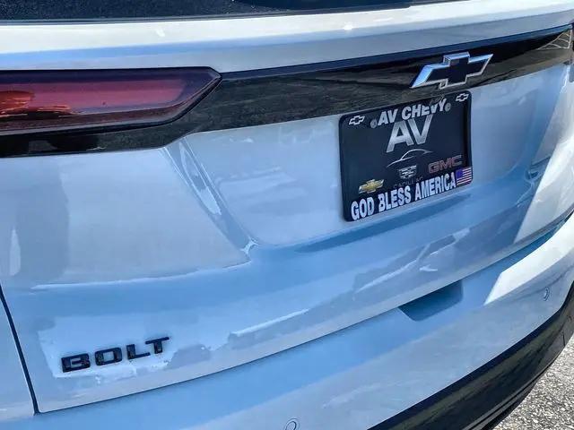 2027 Chevrolet Bolt LT FWD