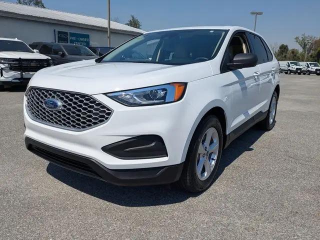 2023 Ford Edge SE