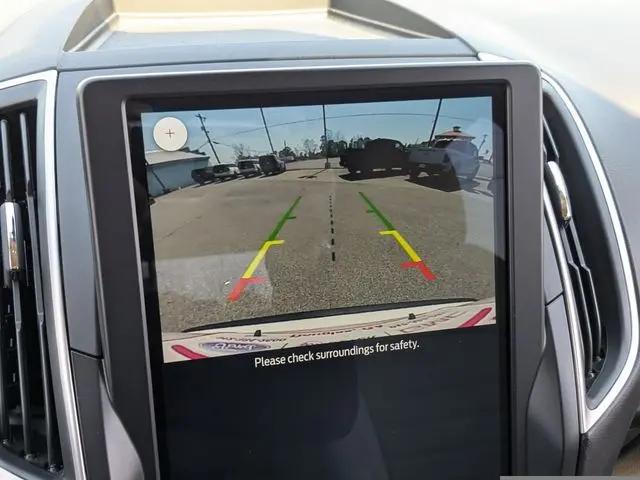 2023 Ford Edge SE