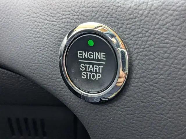 2023 Ford Edge SE