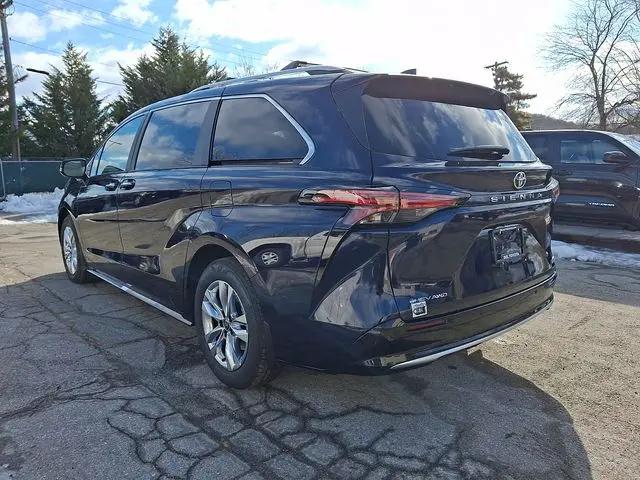2026 Toyota Sienna Limited
