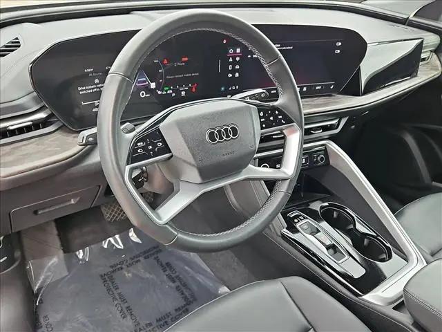 2025 Audi Q5 Premium TFSI quattro S tronic