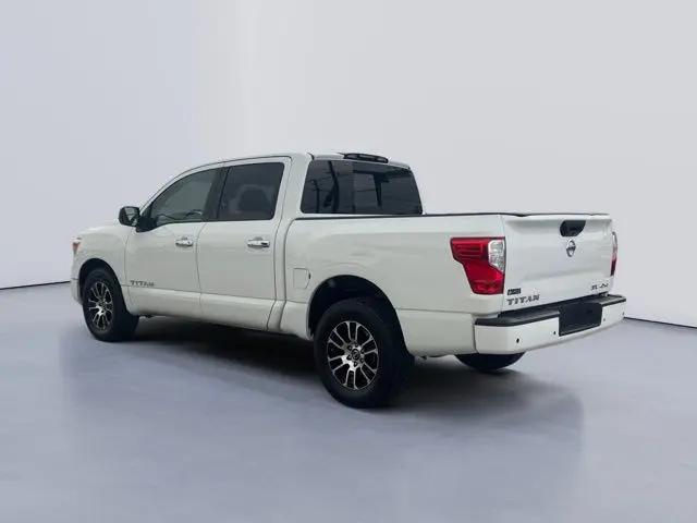 2021 Nissan Titan Crew Cab SV 4x4