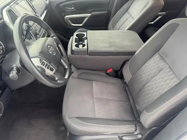 2021 Nissan Titan Crew Cab SV 4x4