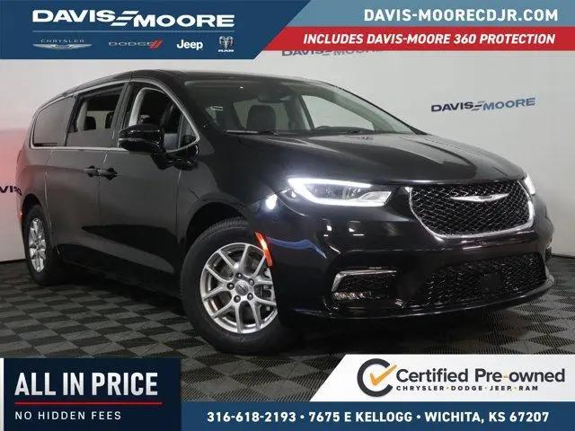 2024 Chrysler Pacifica Touring L for sale in Wichita, KS