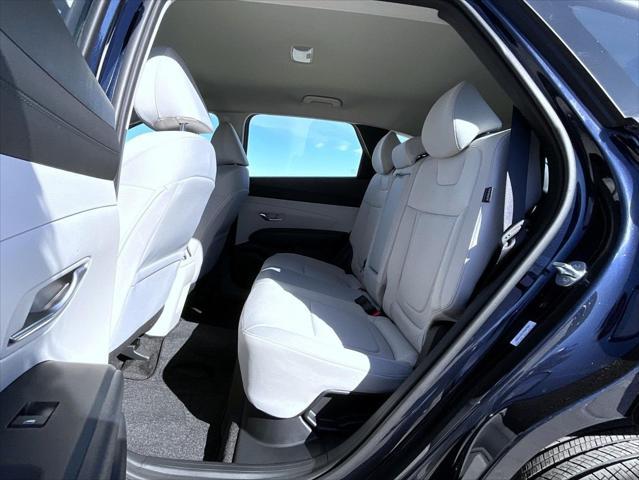 2026 Hyundai Tucson Hybrid Blue SE