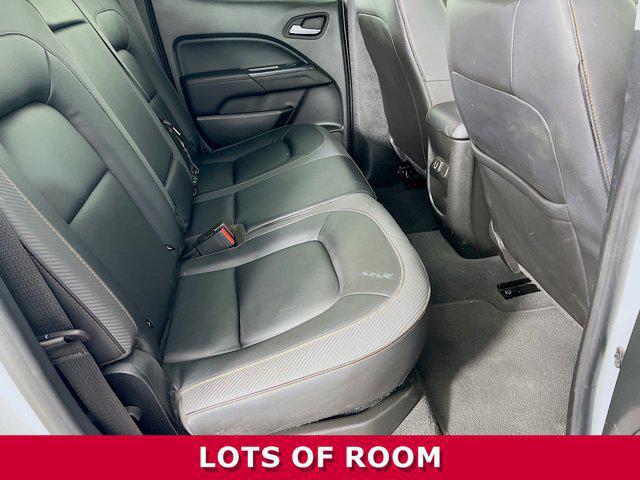 2022 GMC Canyon 4WD Crew Cab Short Box AT4 - Leather