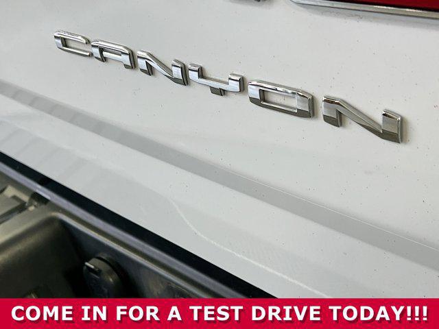 2022 GMC Canyon 4WD Crew Cab Short Box AT4 - Leather