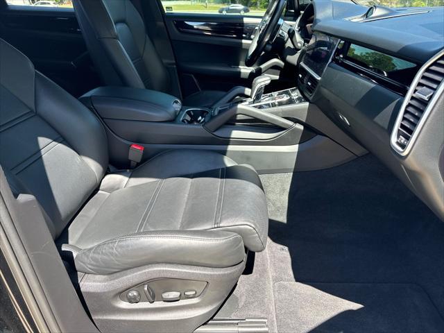 2022 Porsche Cayenne S