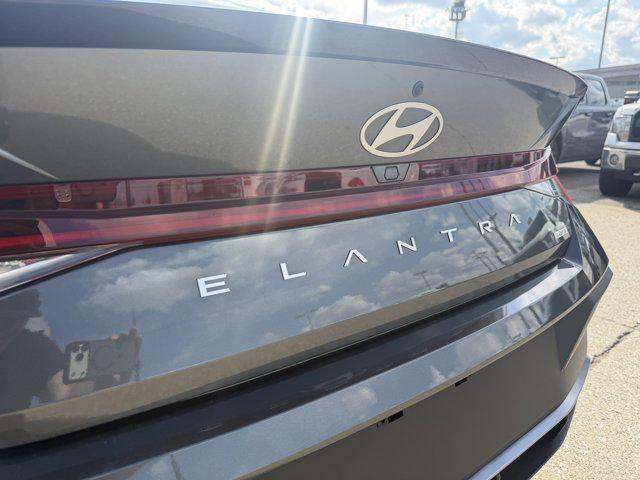 2026 Hyundai Elantra Hybrid SEL Sport