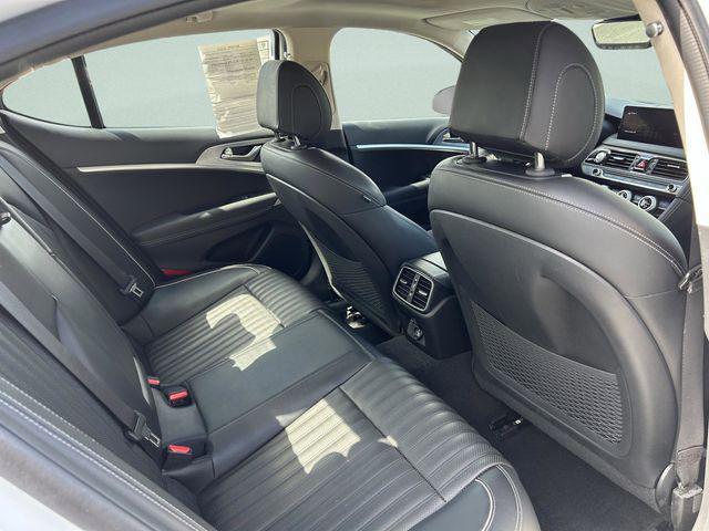 2022 Genesis G70 2.0T RWD