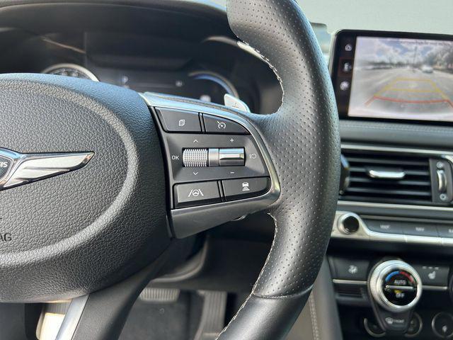 2022 Genesis G70 2.0T RWD