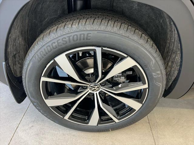 2026 Volkswagen Atlas Cross Sport SEL Premium R-Line