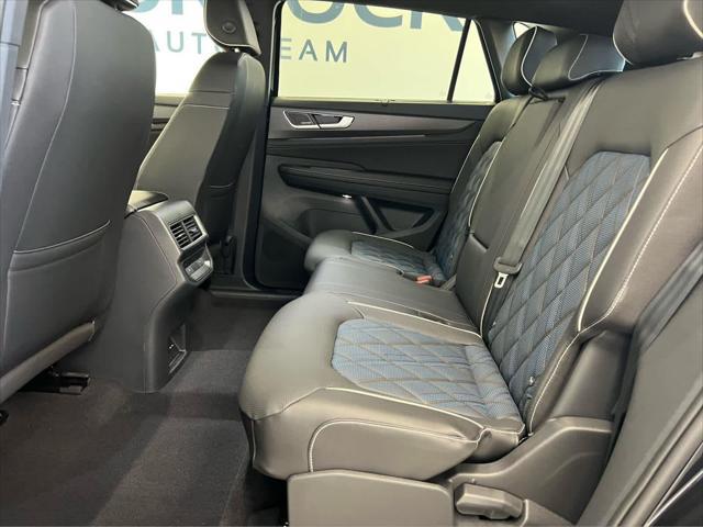 2026 Volkswagen Atlas Cross Sport SEL Premium R-Line