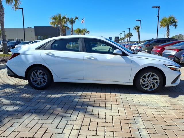 2024 Hyundai Elantra Hybrid Blue