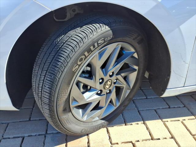 2024 Hyundai Elantra Hybrid Blue