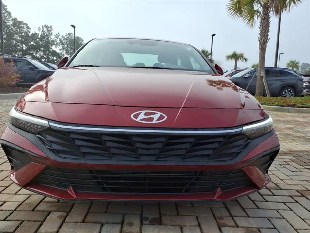 2025 Hyundai Elantra SE